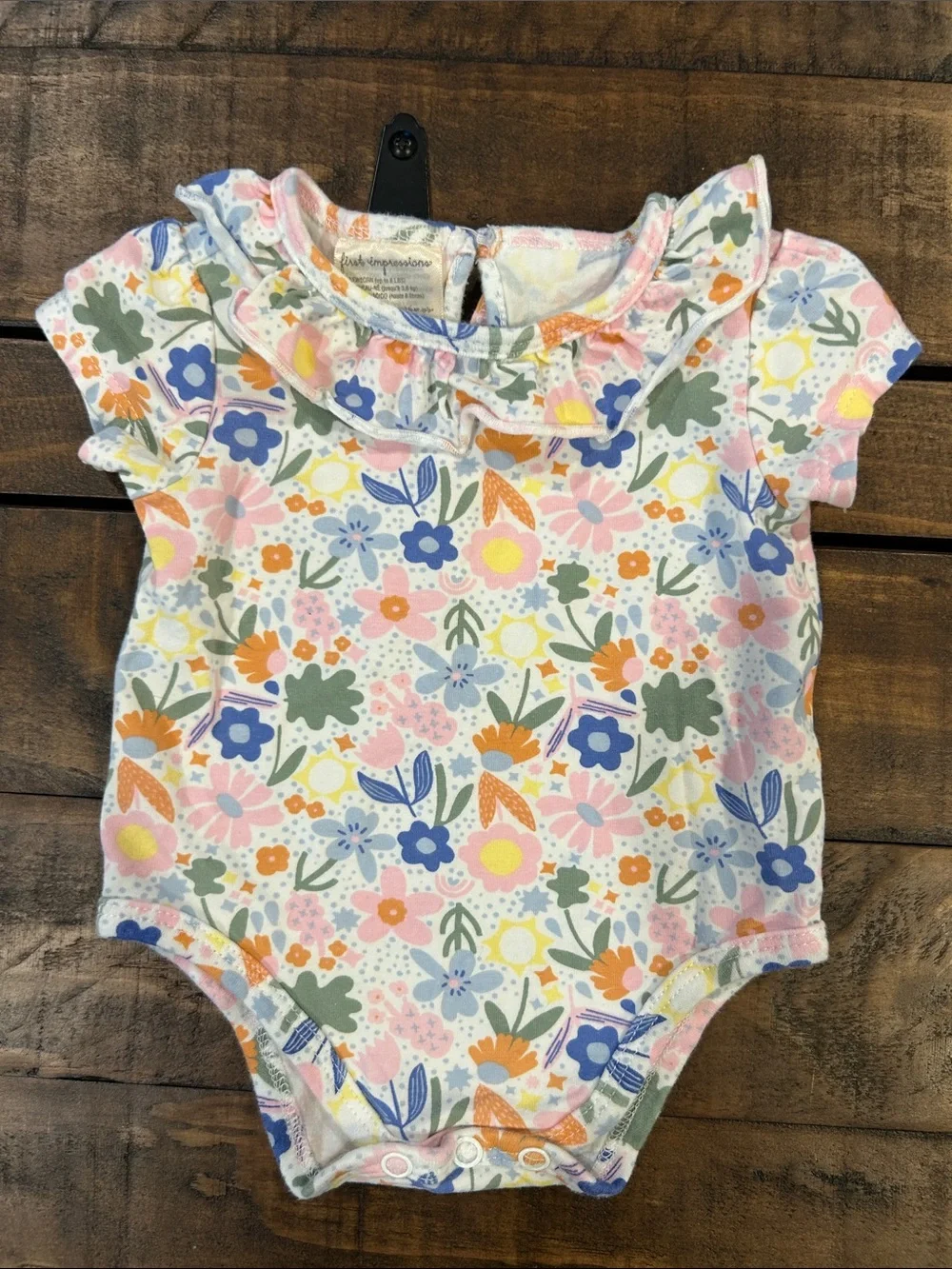 Set of 2: Newborn Floral Romper 🌸(Carter’s) & Onesie (First Impressions)